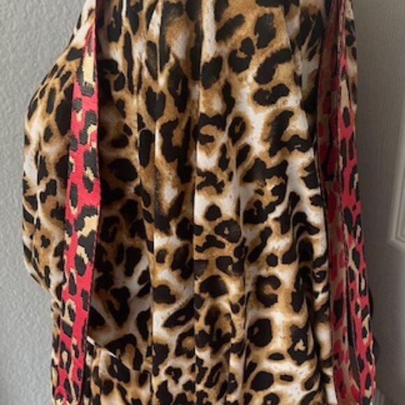 Chinese Take-Out - Red Cigar Box Purse w/Boho Adjustable Animal Print CrossBody - Picture 6 of 9